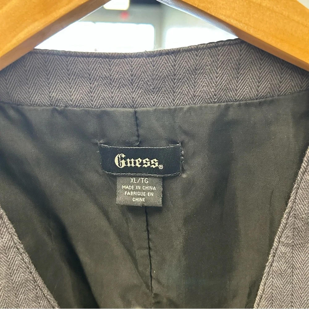 Guess sleeveless vest